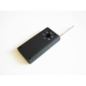 На обратной стороне детектора размещены 6 лазерных диодов-1