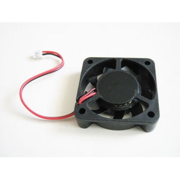 Вид на 40 мм вентилятор со стороны примыкания к радиатору-1