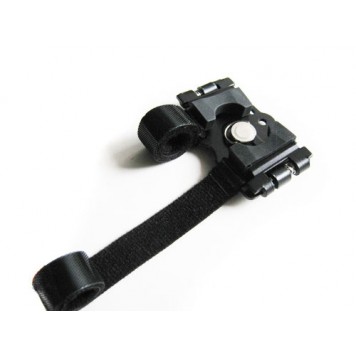 Ленты с липучкой для фиксации площадки на трубе-2