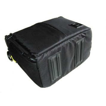 Опорні майданчики на дні сумки для Nikon-2