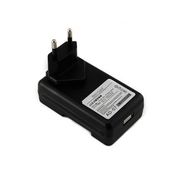 Универсальная зарядка батарей с присоединенным переходником на обычную вилку-2