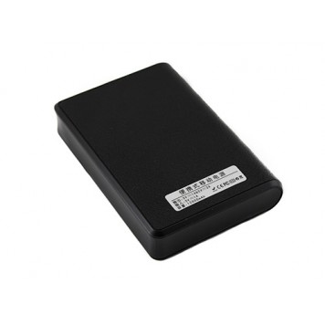 Маркировка на корпусе повербанка-2