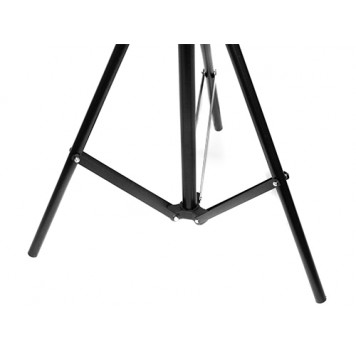 К нижнему основанию через дополнительные распорки прикрепляются нижние части ног-4