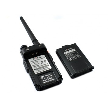 Рация Baofeng UV-5R со снятой аккумуляторной батареей-4