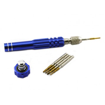 Сменные насадки размещаются под заглушкой с крутящейся упорной головкой-1