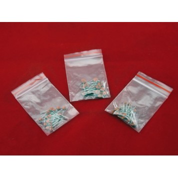 Конденсатори розміщені в пакетиках по 20 штук-1