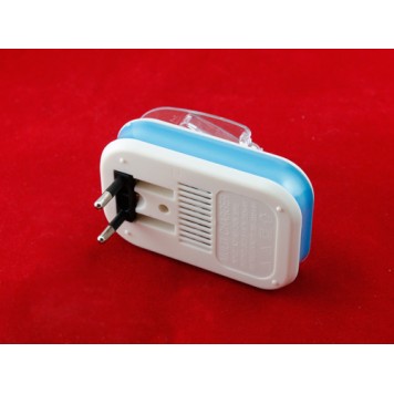 Вилка устройства спрятана в корпусе, она достается одним движением руки-3