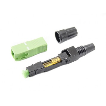 Зелений ковпачок , основна частина коннектора з фіксатором і затискна гайка-1