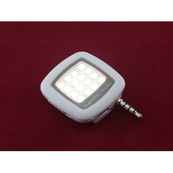 Спалах має 16 світлодіодів-5