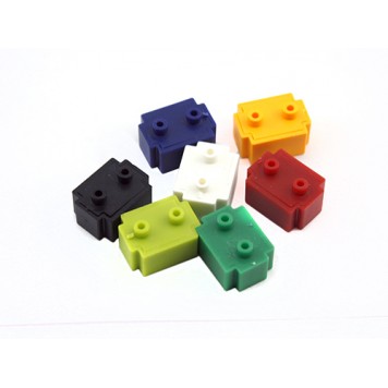 Вид снизу на макетные платы из набора-1