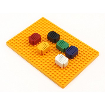 Набір: майданчик з 6 макетними платами на 25 точок