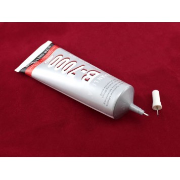 Тюбик клея B7000 110 мл со снятым колпачком-1