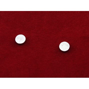 Два неодимових магніта з комплекту поставки-1