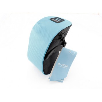 Жорсткий низ сумки тримає її форму-2