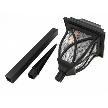 Садовий ліхтар на сонячній батареї розібраний на складові-1