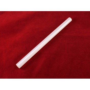 Клеевой стержень диаметром 11 мм и длиной около 18 см-1