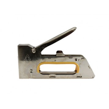 Отвір з пластиковою вставкою для зручного утримання інструменту-1