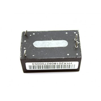 Виводи контактів із зворотного боку перетворювача напруги AC-DC 220В-3.3В-1