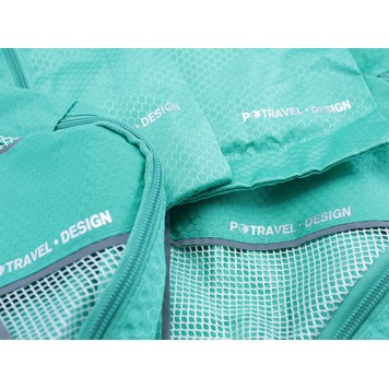 Логотип P.Travel на сумках-3