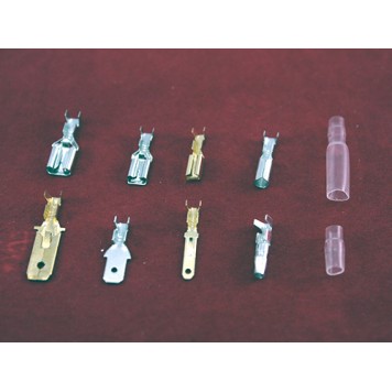 Клеммы и изоляторы из набора-3