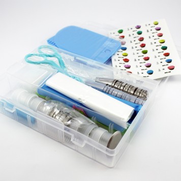 Предмети з набору розміщені в пластиковому кейсі-2