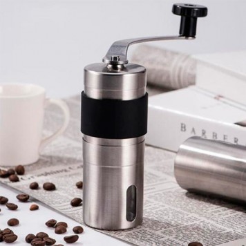 Корпус кофемолки выполнен из нержавеющей стали-1