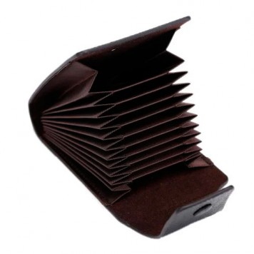 Картхолдер имеет 11 отделений-2