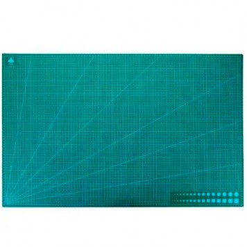 Обратная сторона коврика для резки 90 х 60 см-1