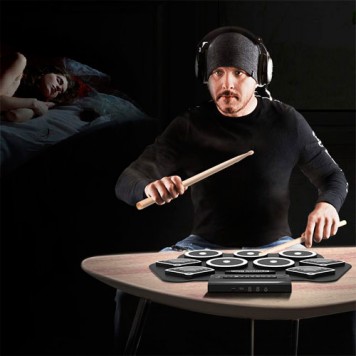 Гра в навушниках не заважатиме навколишнім-1