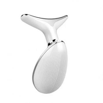 Ручка массажера удобно ложится в руке-2