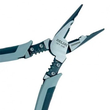 4 подписанных отверстия для снятия изоляции с проводов-1