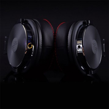 Два аудіо роз'єми 3.5 та 6.3 мм-3