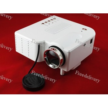 Портативный видеопроектор LCD проектор UC28, 60''